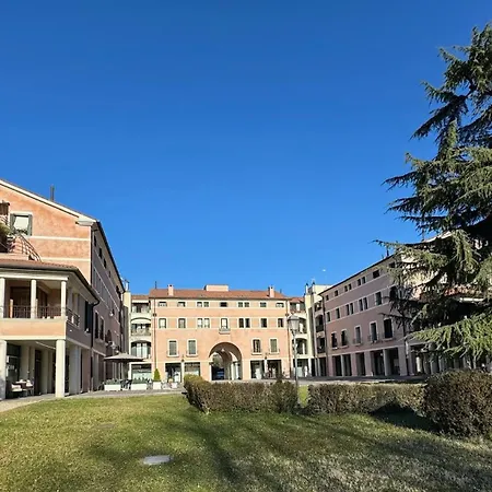 Mansarda Munari In Centro A Cornuda, Tra Le Colline Prosecco アパート *